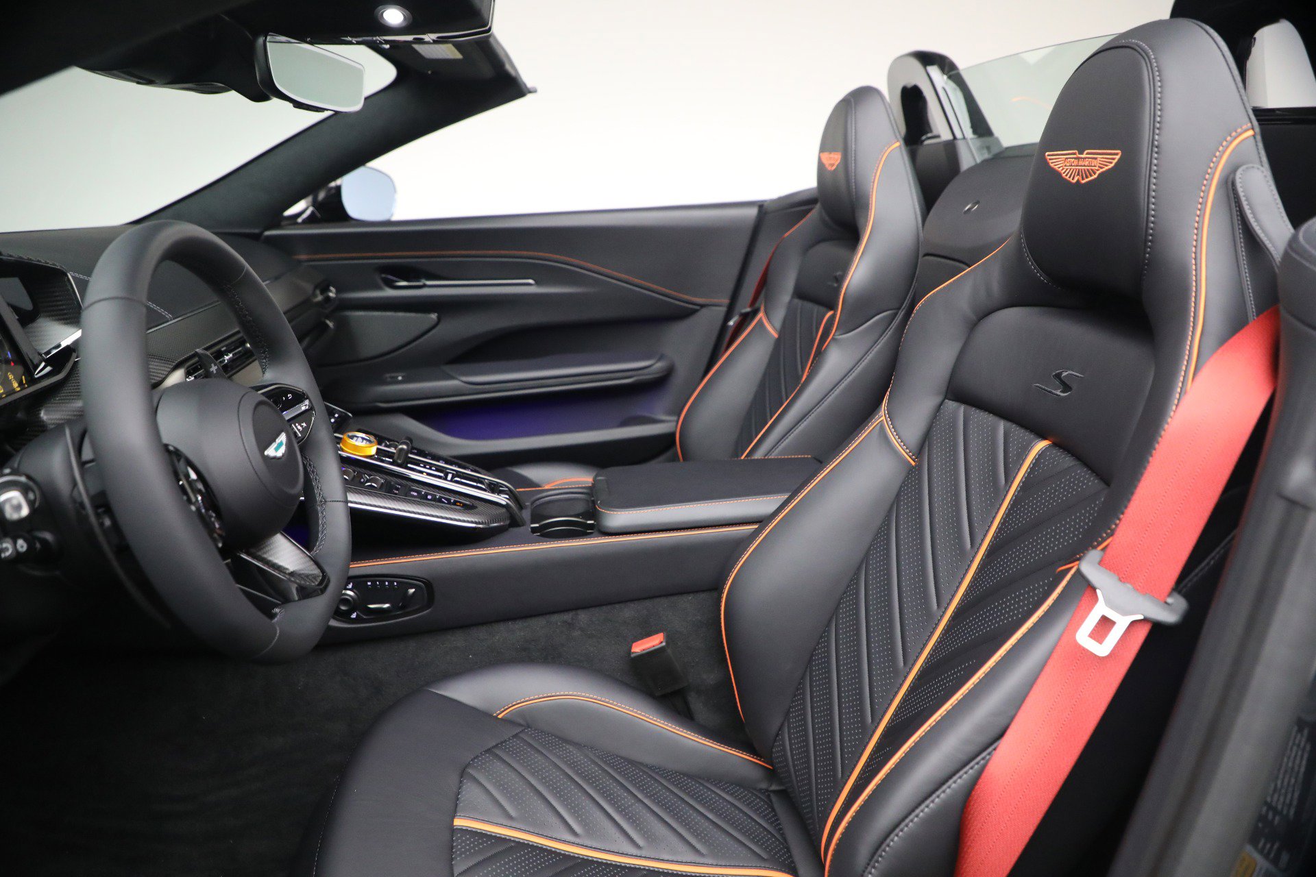 New 2026 Aston Martin V8 Vantage S image 27