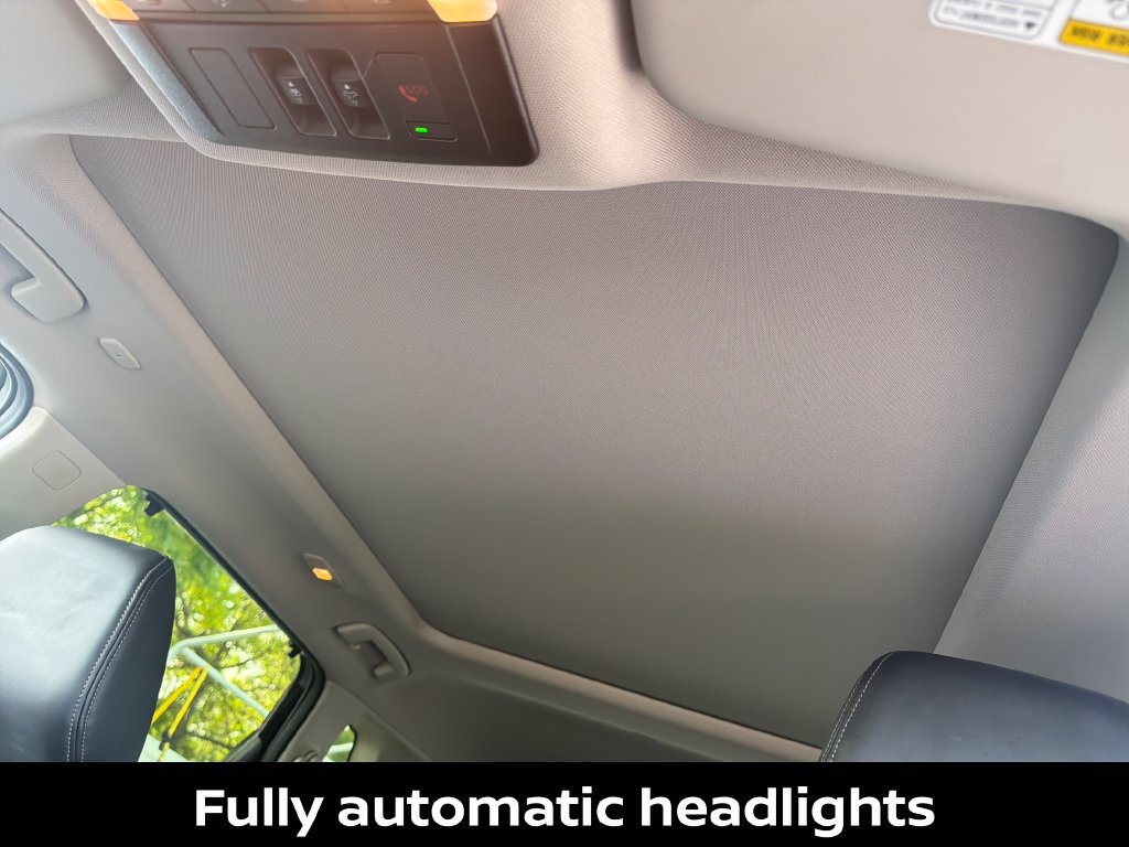 Certified 2023 Nissan Rogue SV w/ SV Premium B Package AWD/4WD image 21