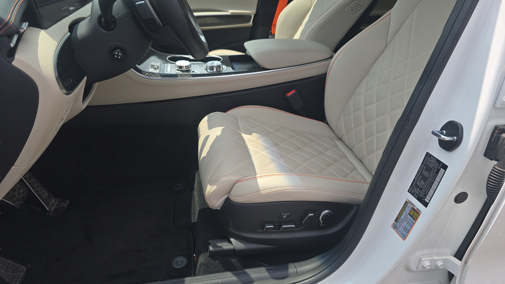 New 2026 Genesis GV70 3.5T Sport Prestige AWD/4WD image 13