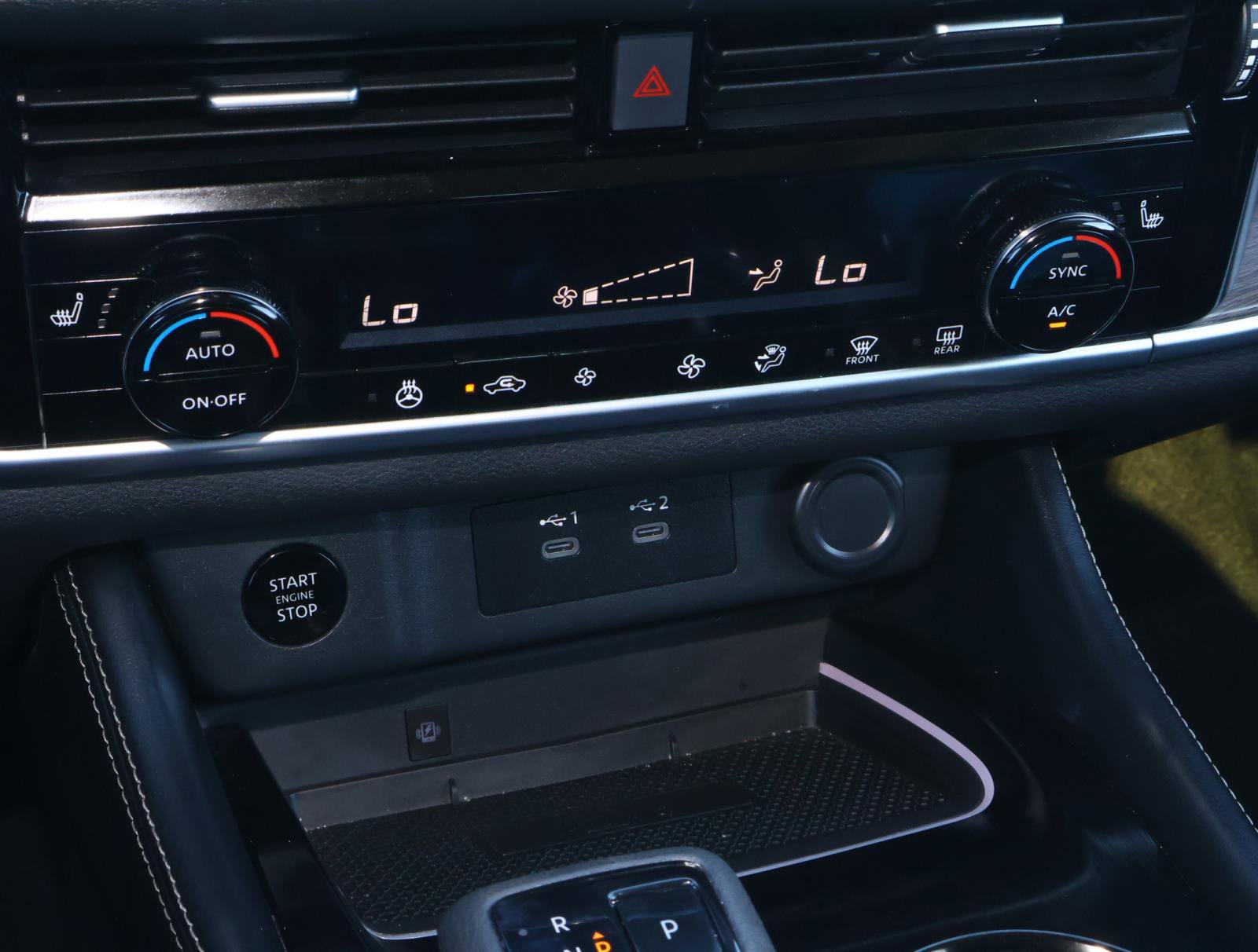 Used 2024 Nissan Rogue Platinum image 28