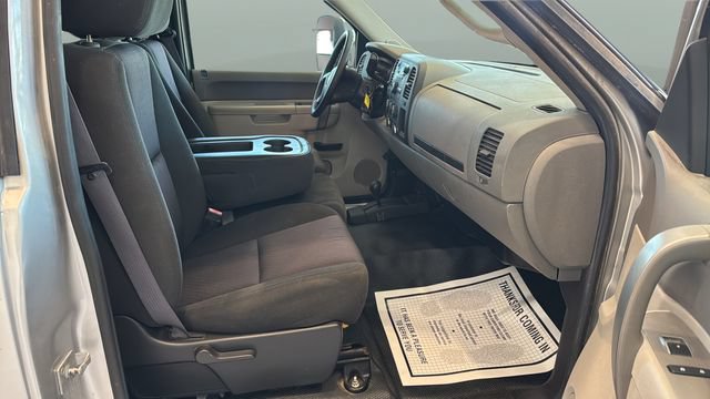 Used 2011 Chevrolet Silverado 2500 W/T w/ Snow Plow Prep Package AWD/4WD image 16