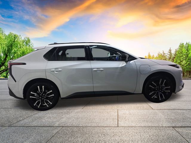 New 2026 Subaru Solterra image 3