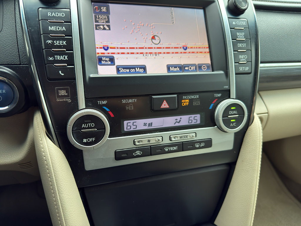 Used 2012 Toyota Camry XLE w/ Leather Pkg FWD image 18