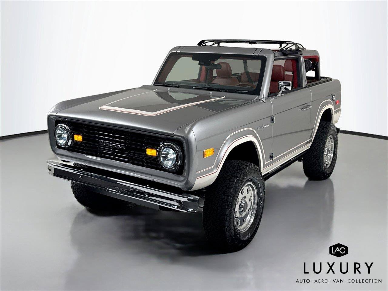 Used 2025 Ford Bronco Badlands AWD/4WD image 4
