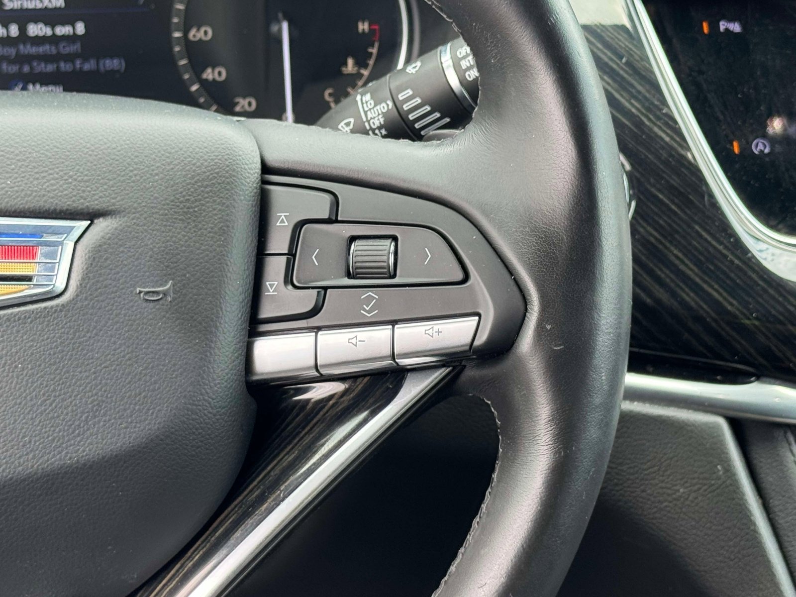 Used 2021 Cadillac XT6 Premium Luxury AWD/4WD image 8