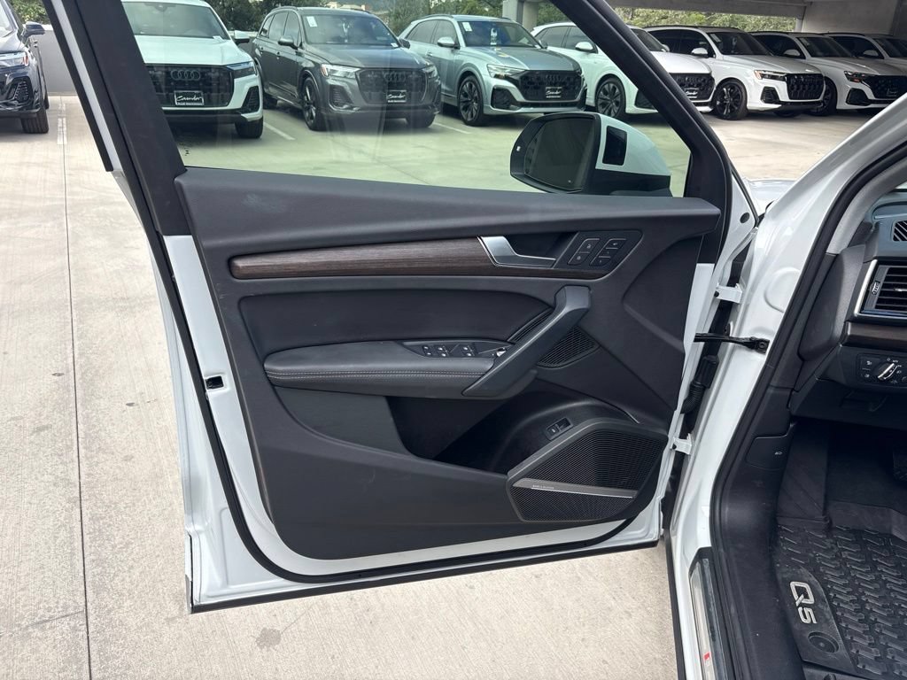 Certified 2024 Audi Q5 2.0T Prestige AWD/4WD image 13