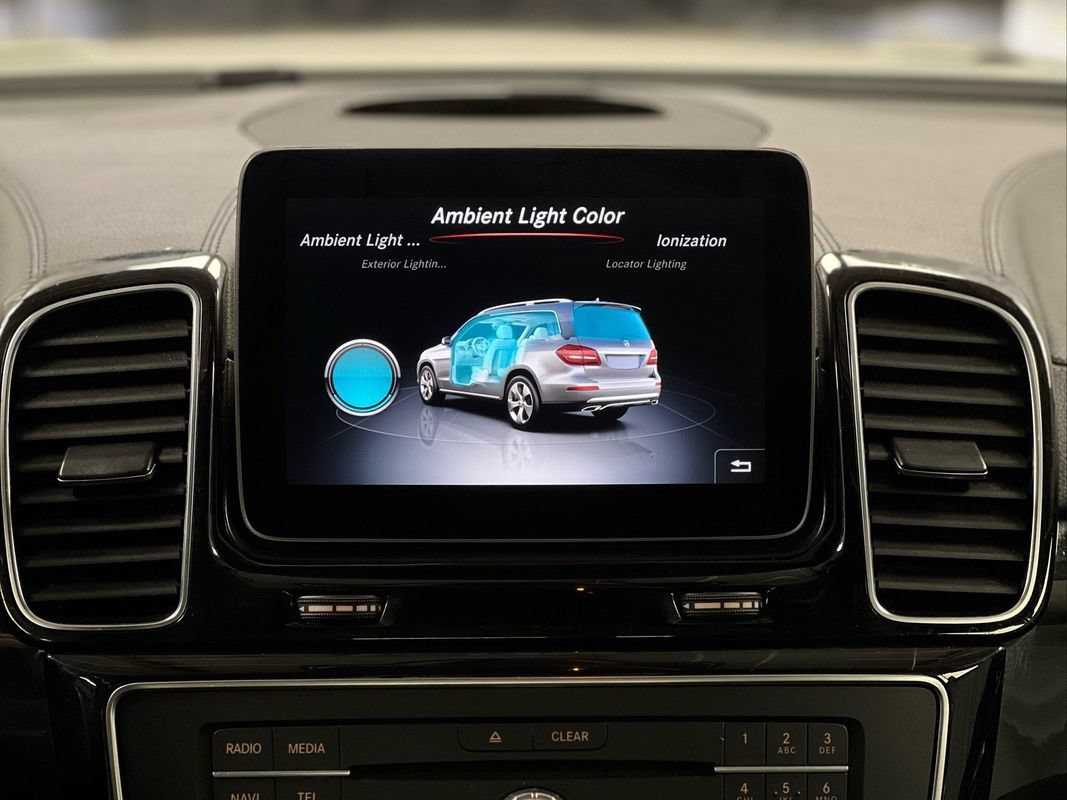 Used 2018 Mercedes-Benz GLS 550 4MATIC w/ Driver Assistance Package image 31