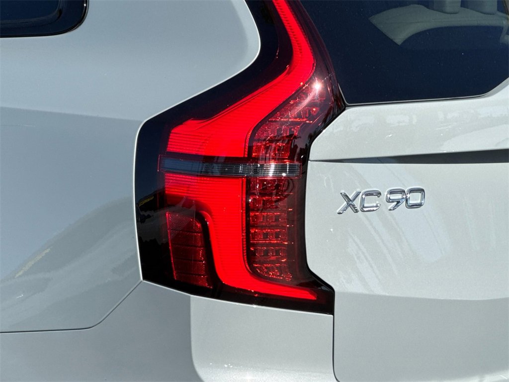 New 2026 Volvo XC90 B6 Ultra image 27