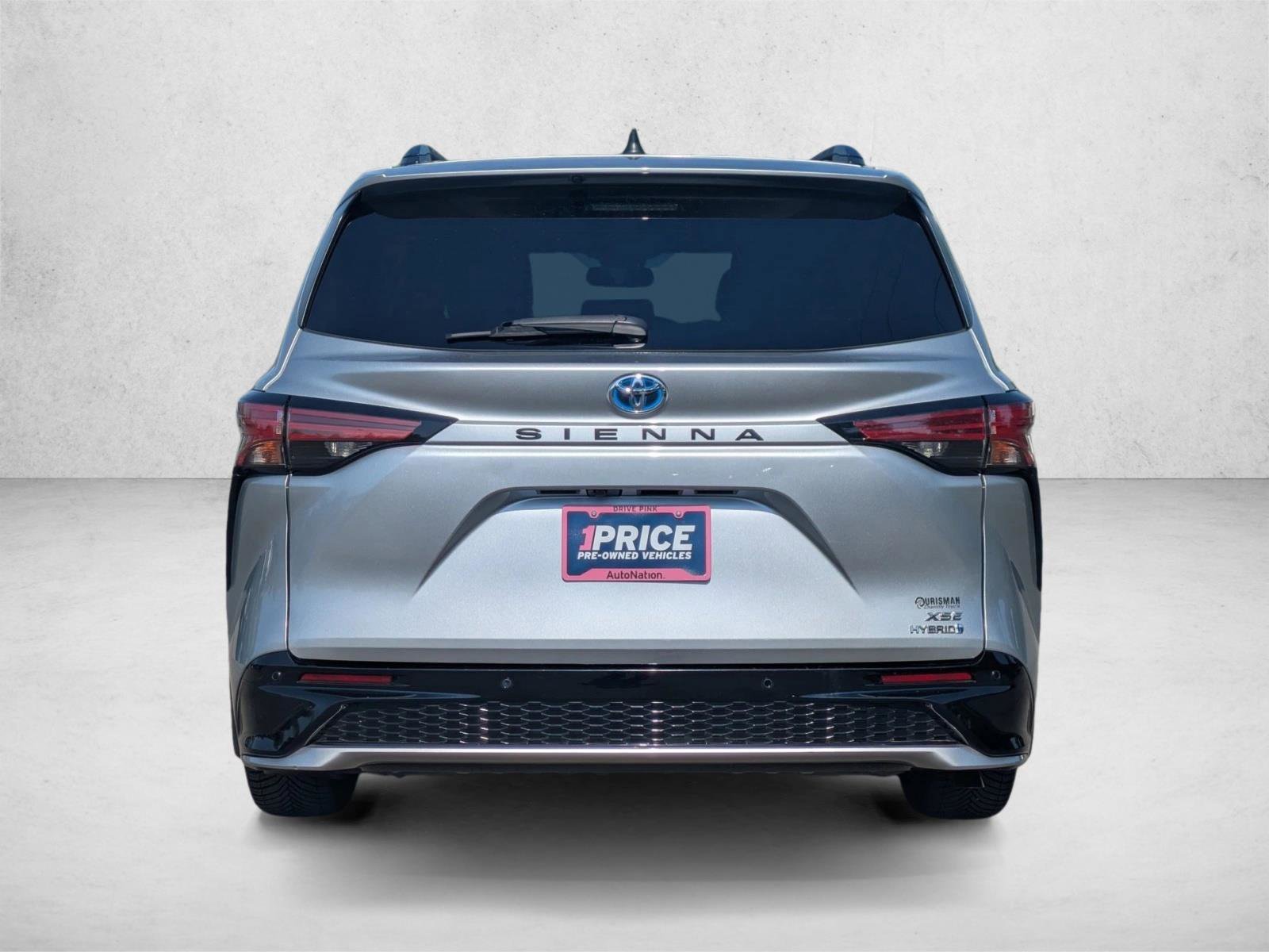 Used 2021 Toyota Sienna XSE w/ XSE Plus Package FWD image 7
