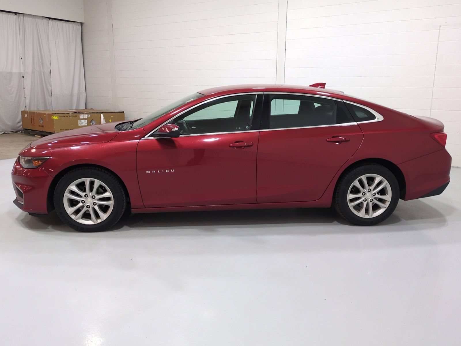 Used 2016 Chevrolet Malibu LT FWD image 6