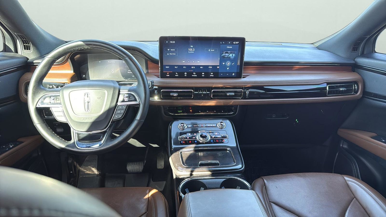 Certified 2022 Lincoln Nautilus Reserve image 22