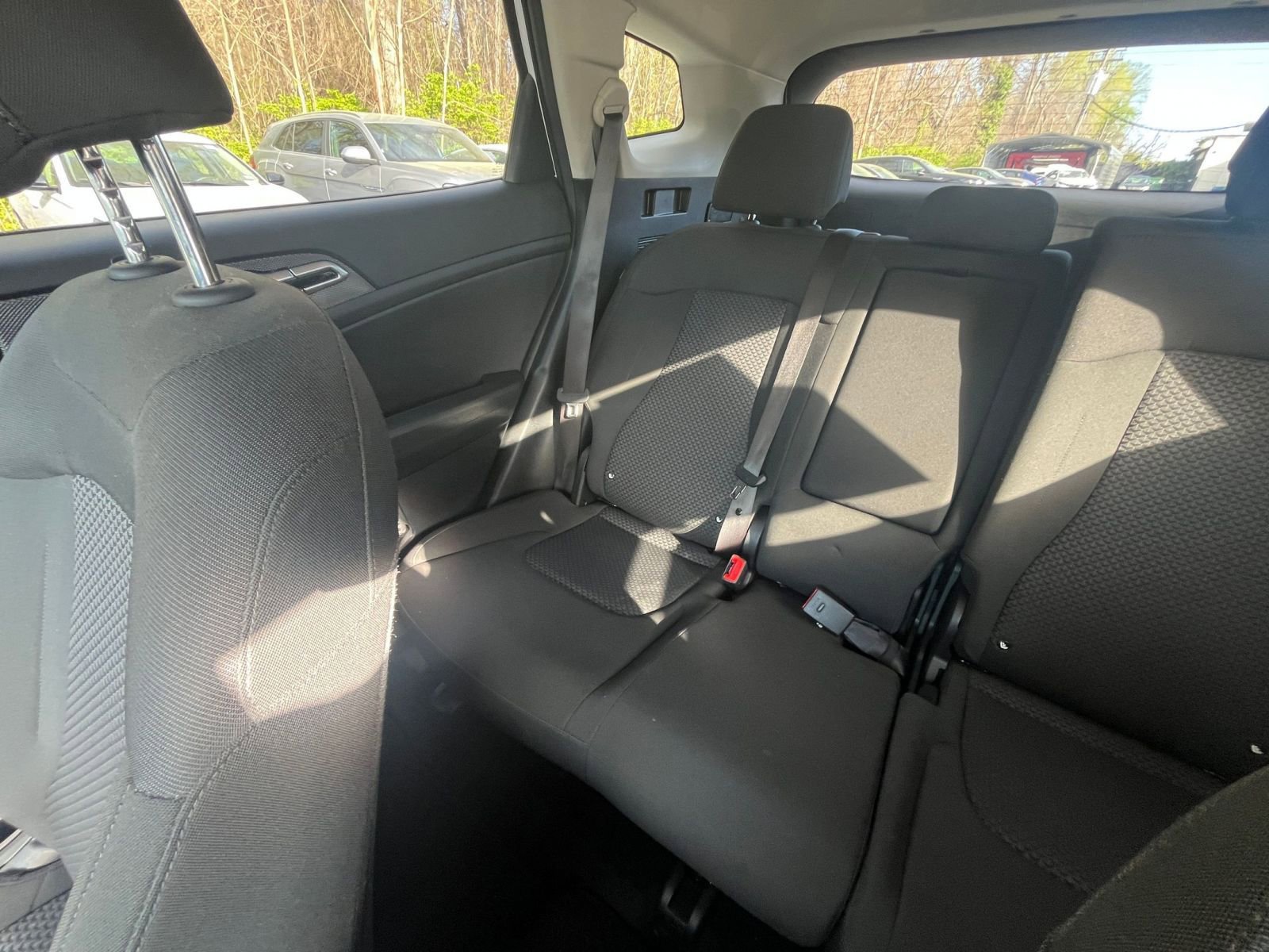 Used 2025 Kia Sportage LX image 34