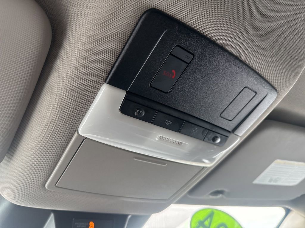 Used 2024 Nissan Rogue SV image 21