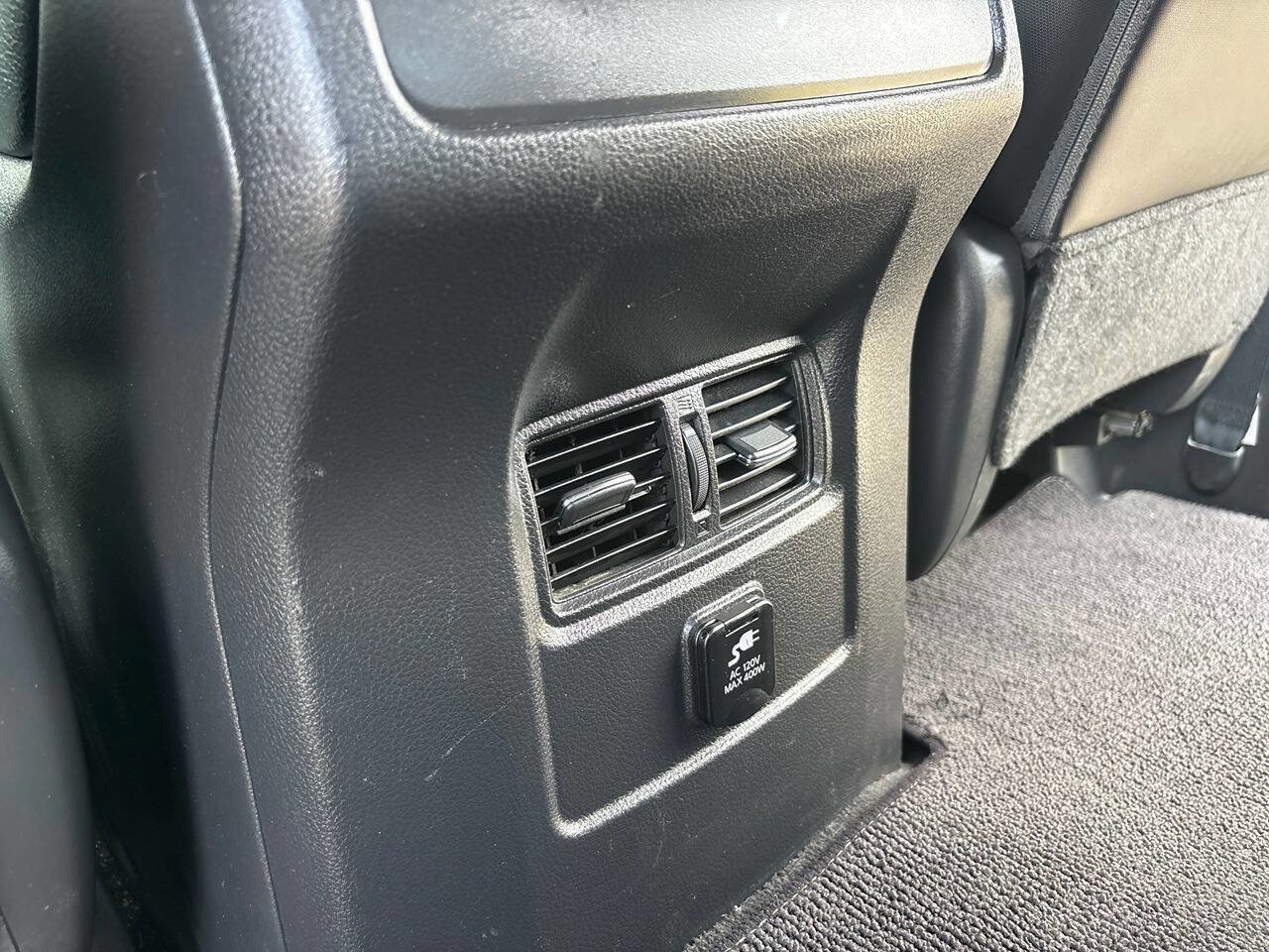 Used 2018 Nissan Titan PRO-4X AWD/4WD image 40