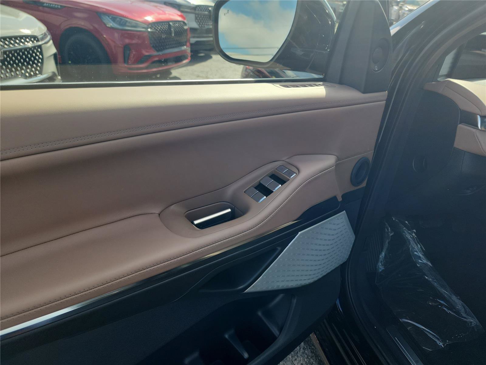 New 2025 Lincoln Navigator L Black Label AWD/4WD image 12