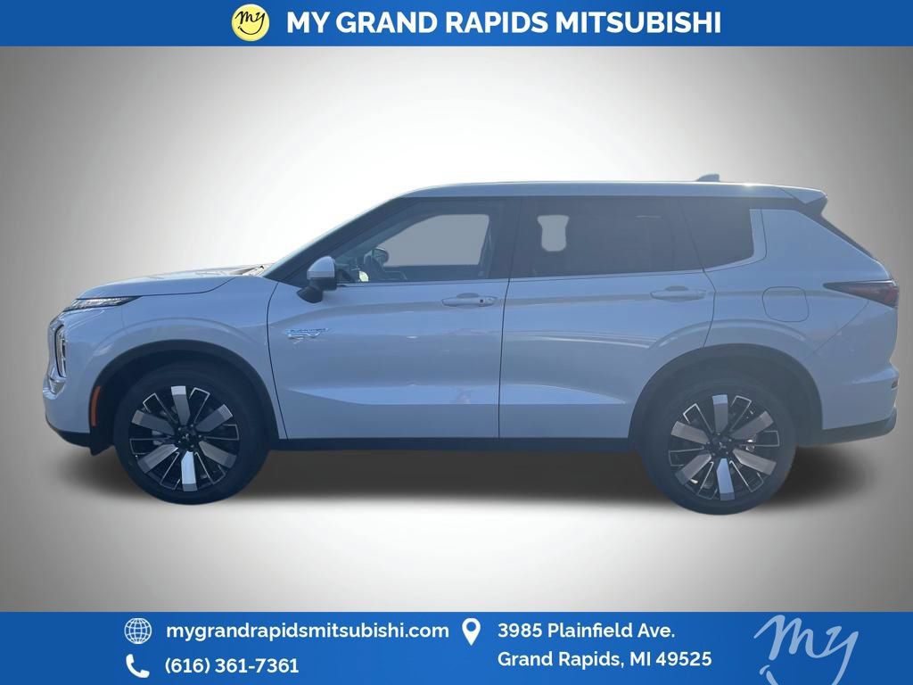 New 2026 Mitsubishi Outlander SE AWD/4WD image 2
