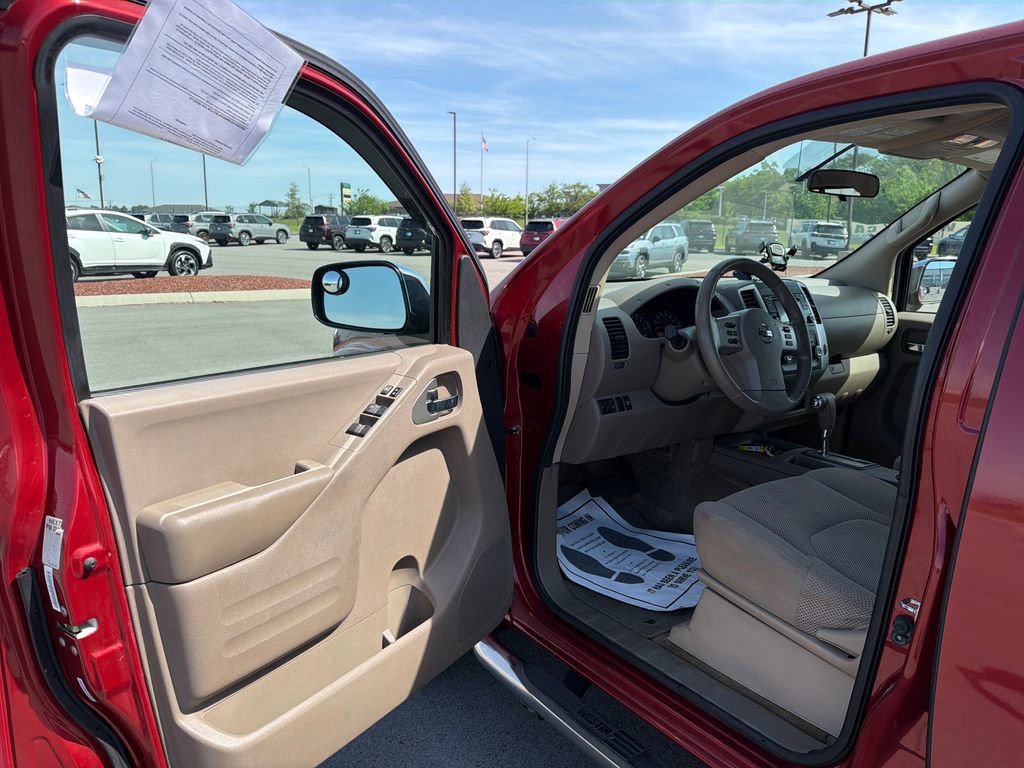 Used 2017 Nissan Frontier SV RWD image 14