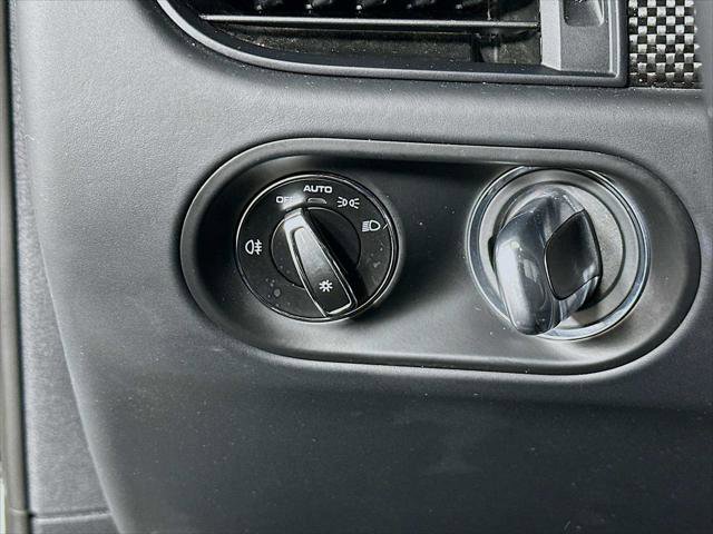 Used 2022 Porsche Macan GTS AWD/4WD image 10