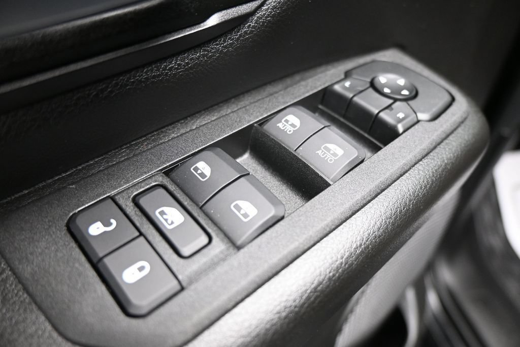 Used 2026 RAM 1500 Warlock AWD/4WD image 11
