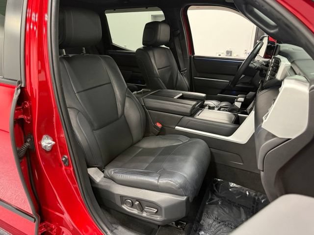 Used 2024 Toyota Tundra Platinum AWD/4WD image 40