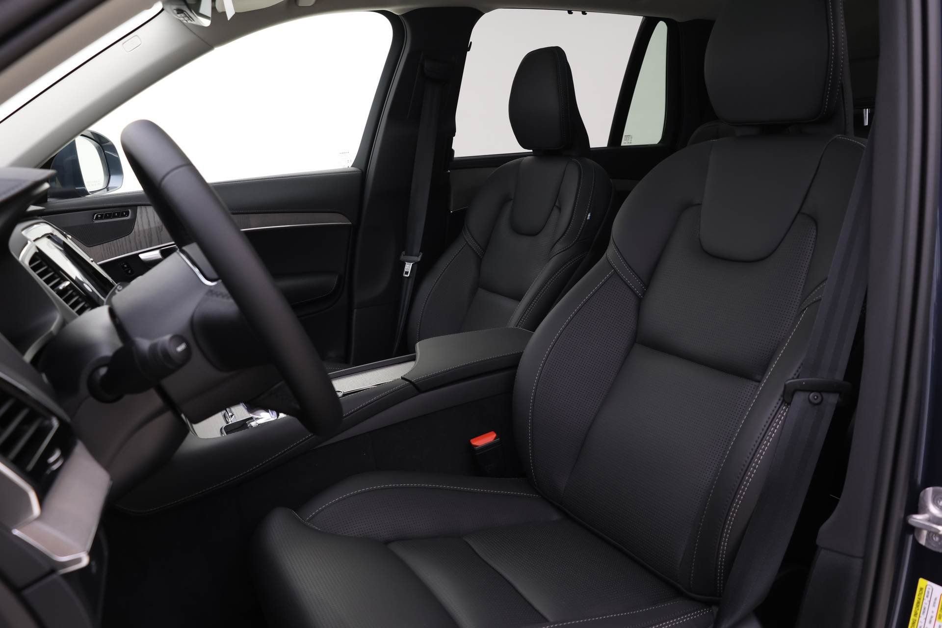 New 2025 Volvo XC90 B6 Ultra AWD/4WD image 7
