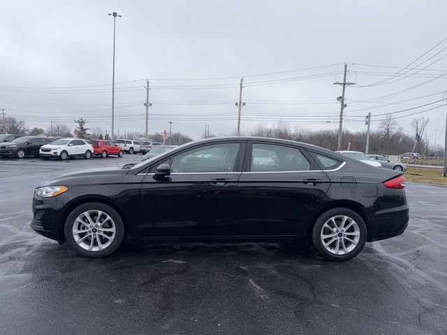 Used 2020 Ford Fusion SE image 4