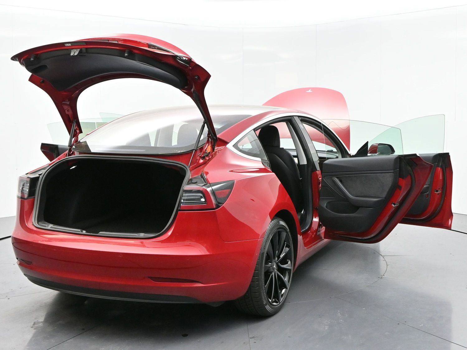 Used 2018 Tesla Model 3 Long Range image 36