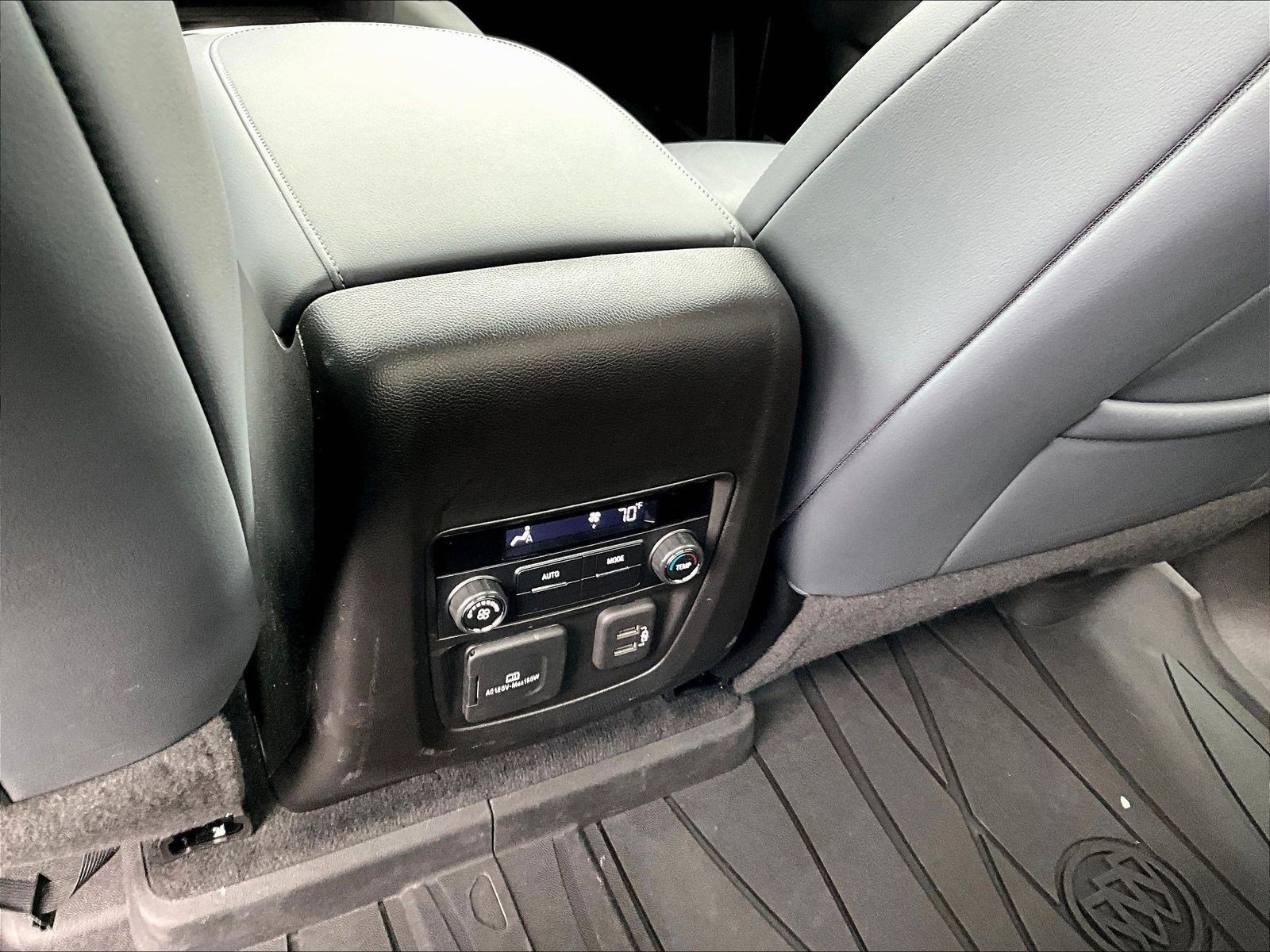 Used 2023 Buick Enclave Essence w/ Experience Buick Package FWD image 10