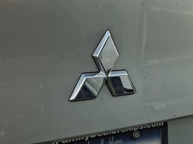 Used 2022 Mitsubishi Outlander SE FWD image 8