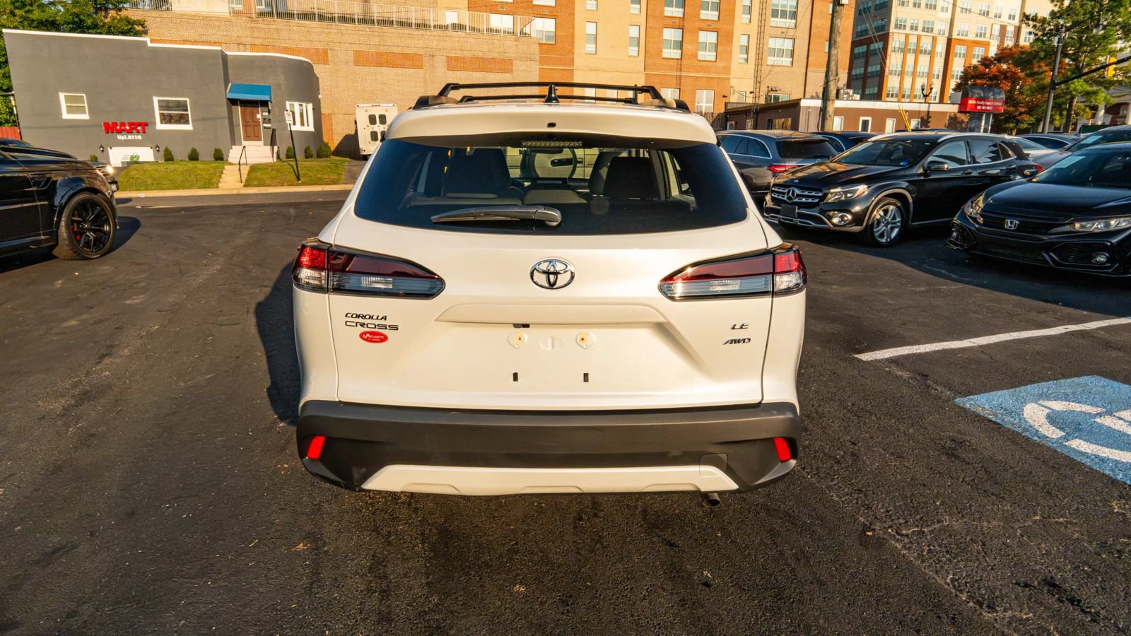 Used 2026 Toyota Corolla Cross LE AWD/4WD image 4