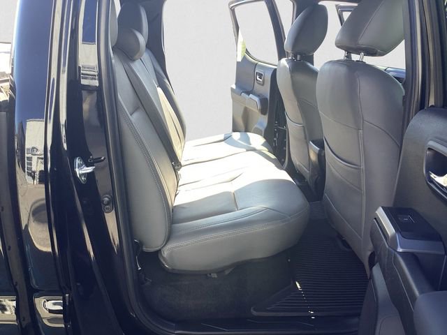 Used 2023 Toyota Tacoma TRD Off-Road w/ Technology Package image 13
