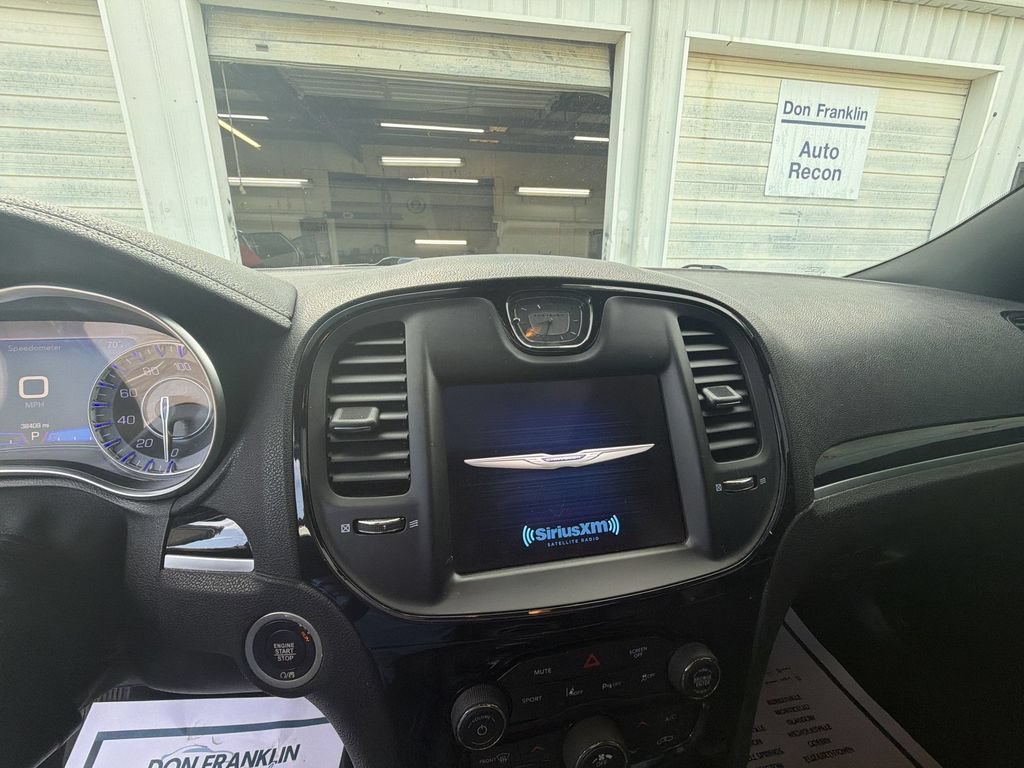 Used 2021 Chrysler 300 S w/ Comfort Group RWD image 16