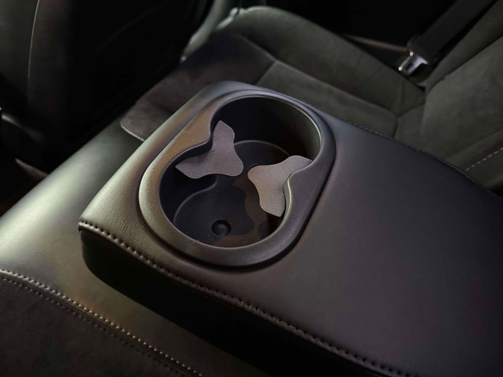 Used 2016 Dodge Challenger R/T Scat Pack w/ Leather Interior Group RWD image 29