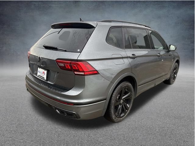 Used 2024 Volkswagen Tiguan SE R-Line FWD image 9