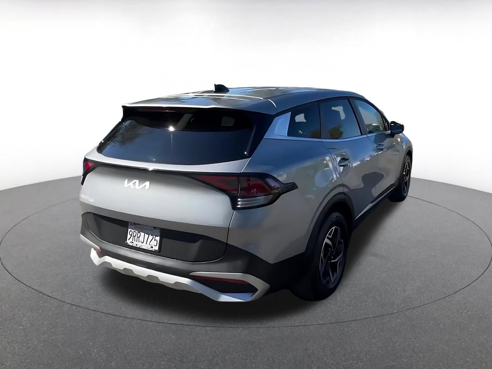 Used 2025 Kia Sportage LX image 14