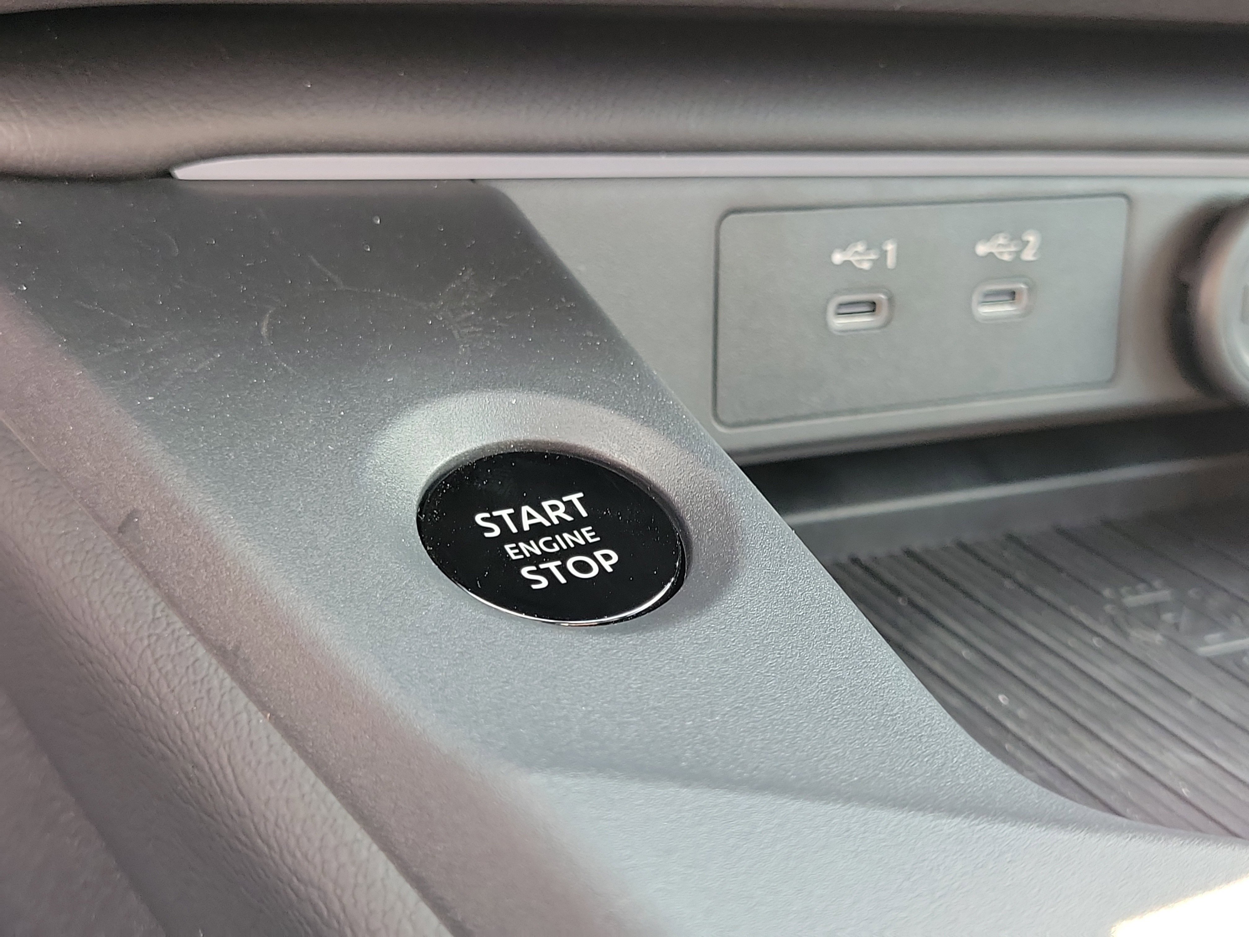 New 2026 Nissan Sentra SR w/ SR Premium Package FWD image 28