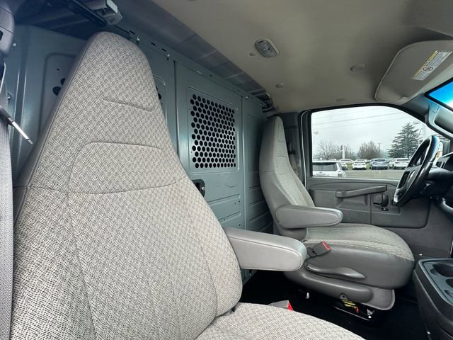 Used 2020 Chevrolet Express 2500 w/ Driver Convenience Package image 34