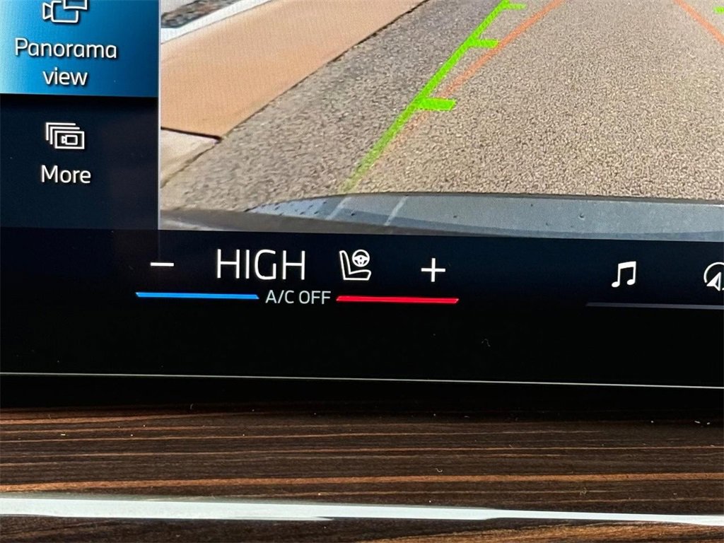 New 2026 BMW X5 xDrive50e w/ M Sport Package image 15