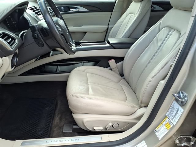 Used 2017 Lincoln MKZ Select w/ Select Plus Package FWD image 8