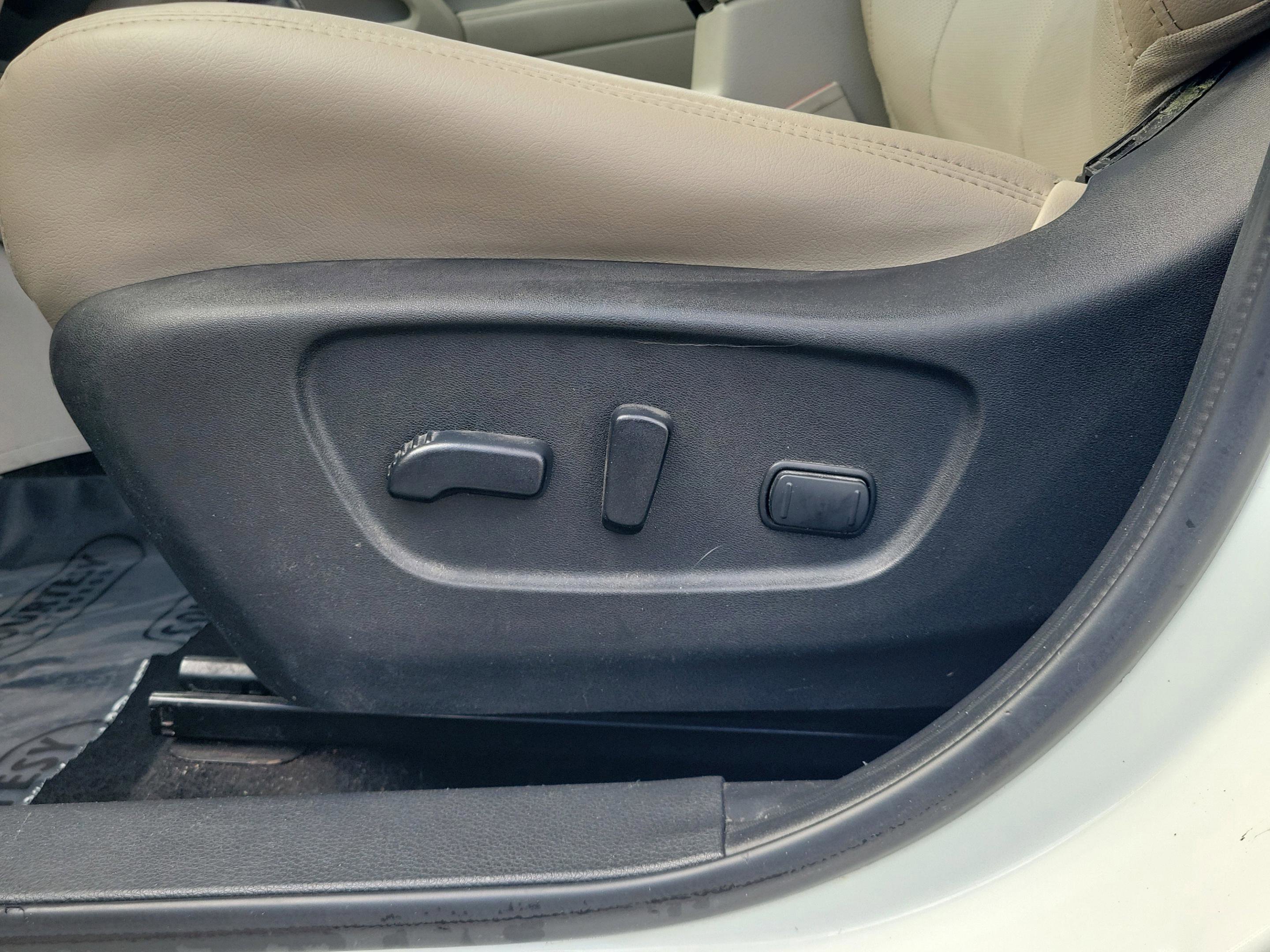 Used 2020 Nissan Rogue Sport SL w/ Premium Package image 21