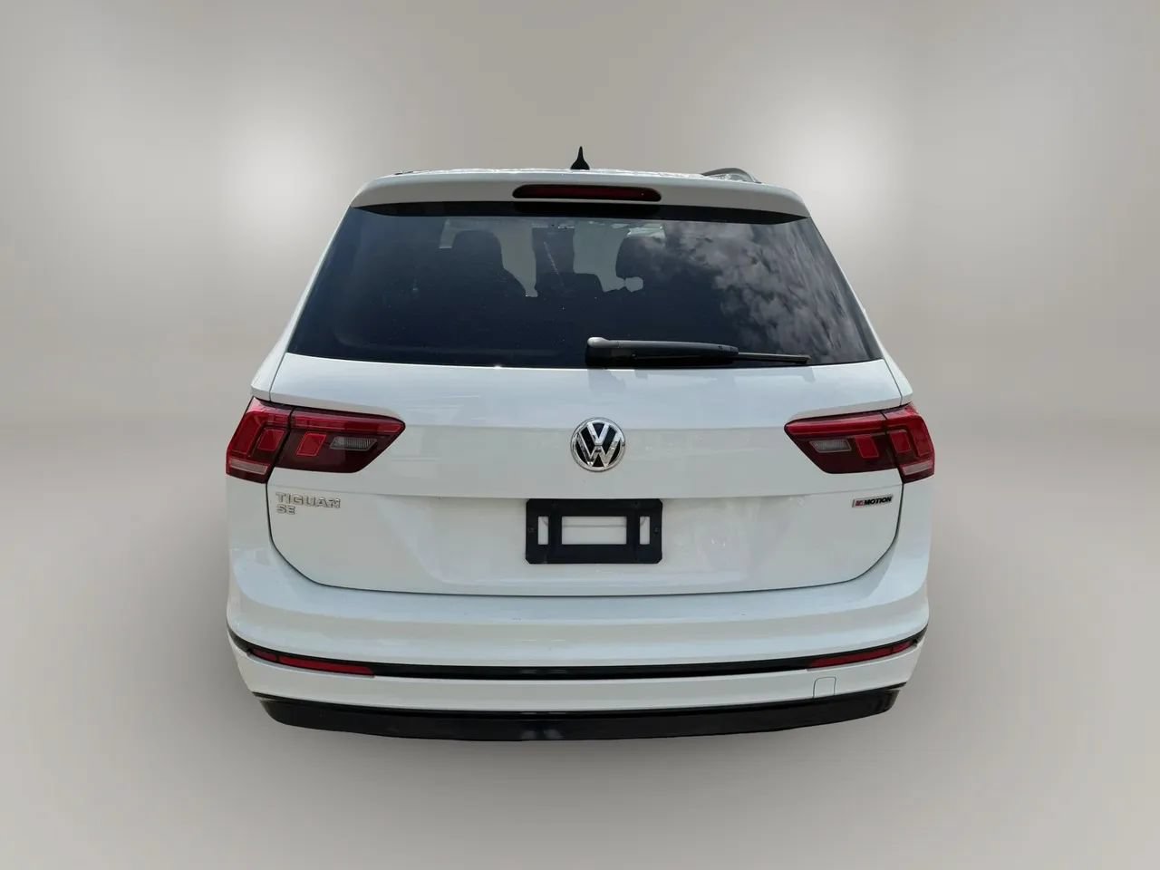 Used 2020 Volkswagen Tiguan SE R-Line w/ 3rd Row Seat Package AWD/4WD image 6