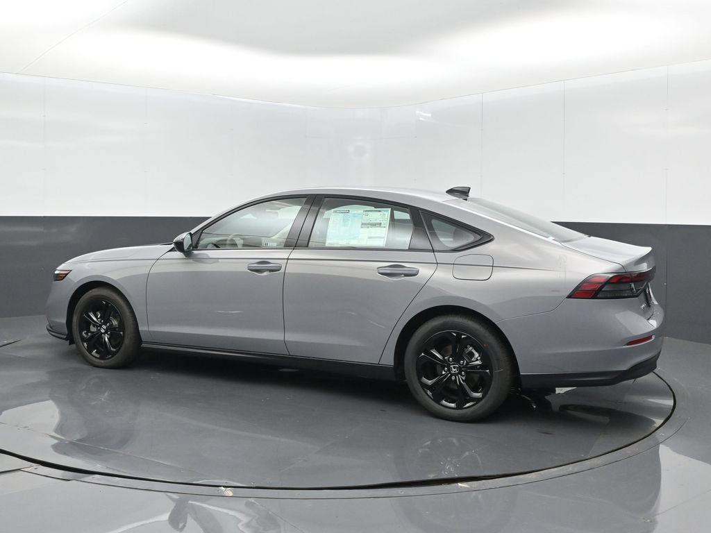 New 2025 Honda Accord SE image 4