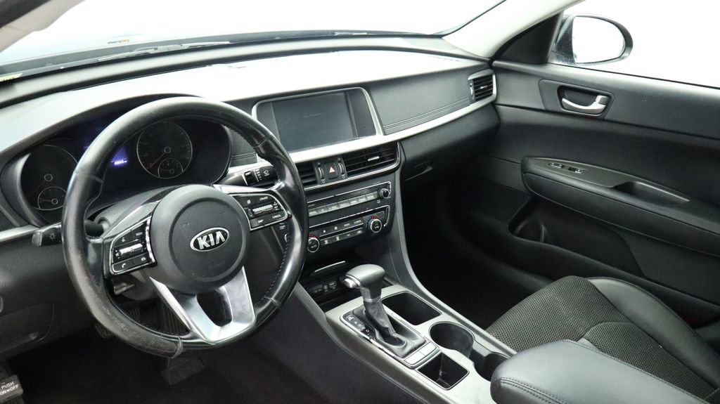 Used 2019 Kia Optima S w/ S Panoramic Sunroof Package image 29