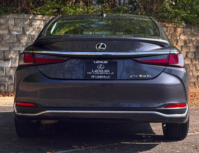 Certified 2025 Lexus ES 300h Ultra Luxury w/ Accessory Package (Z1) FWD image 6