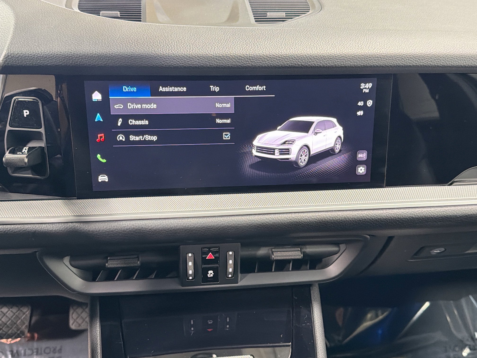 Used 2025 Porsche Cayenne image 29