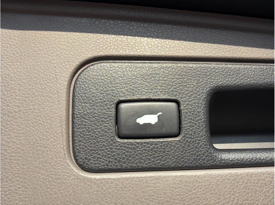 Used 2016 Honda Odyssey Touring image 8