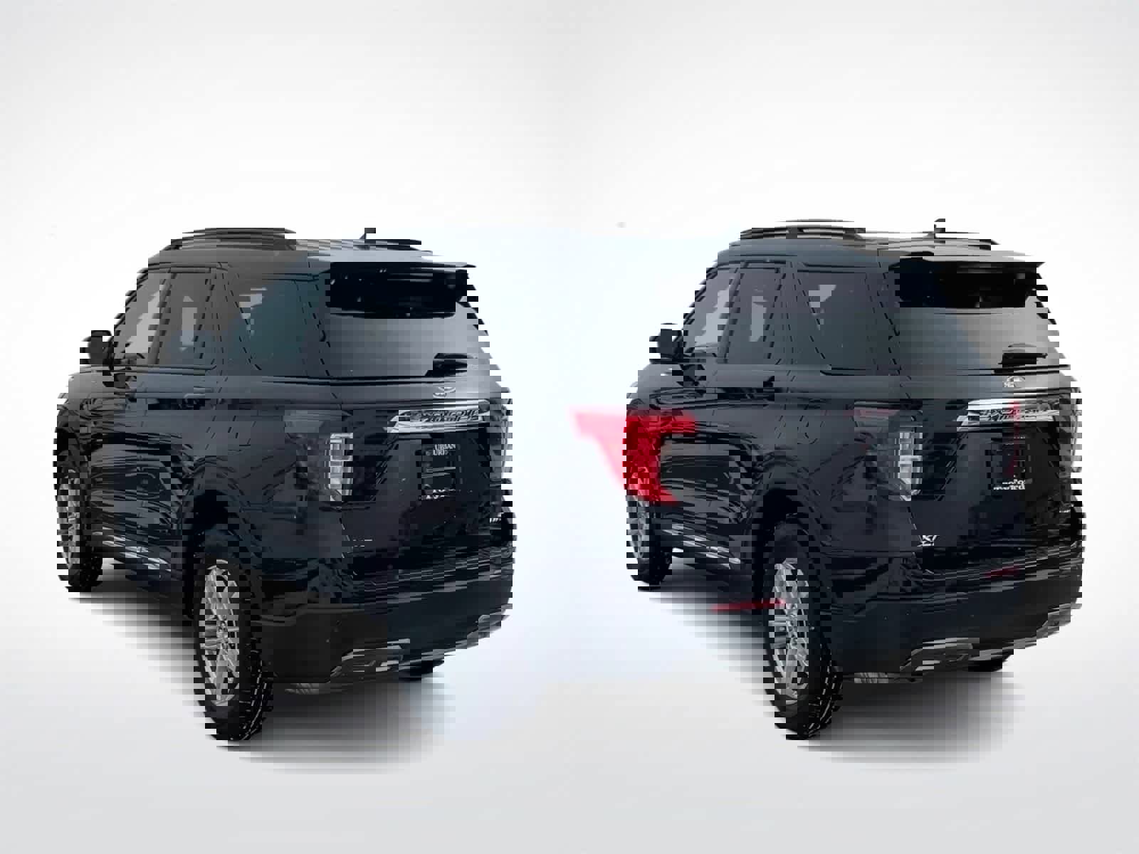 Used 2023 Ford Explorer XLT w/ Equipment Group 202A image 7