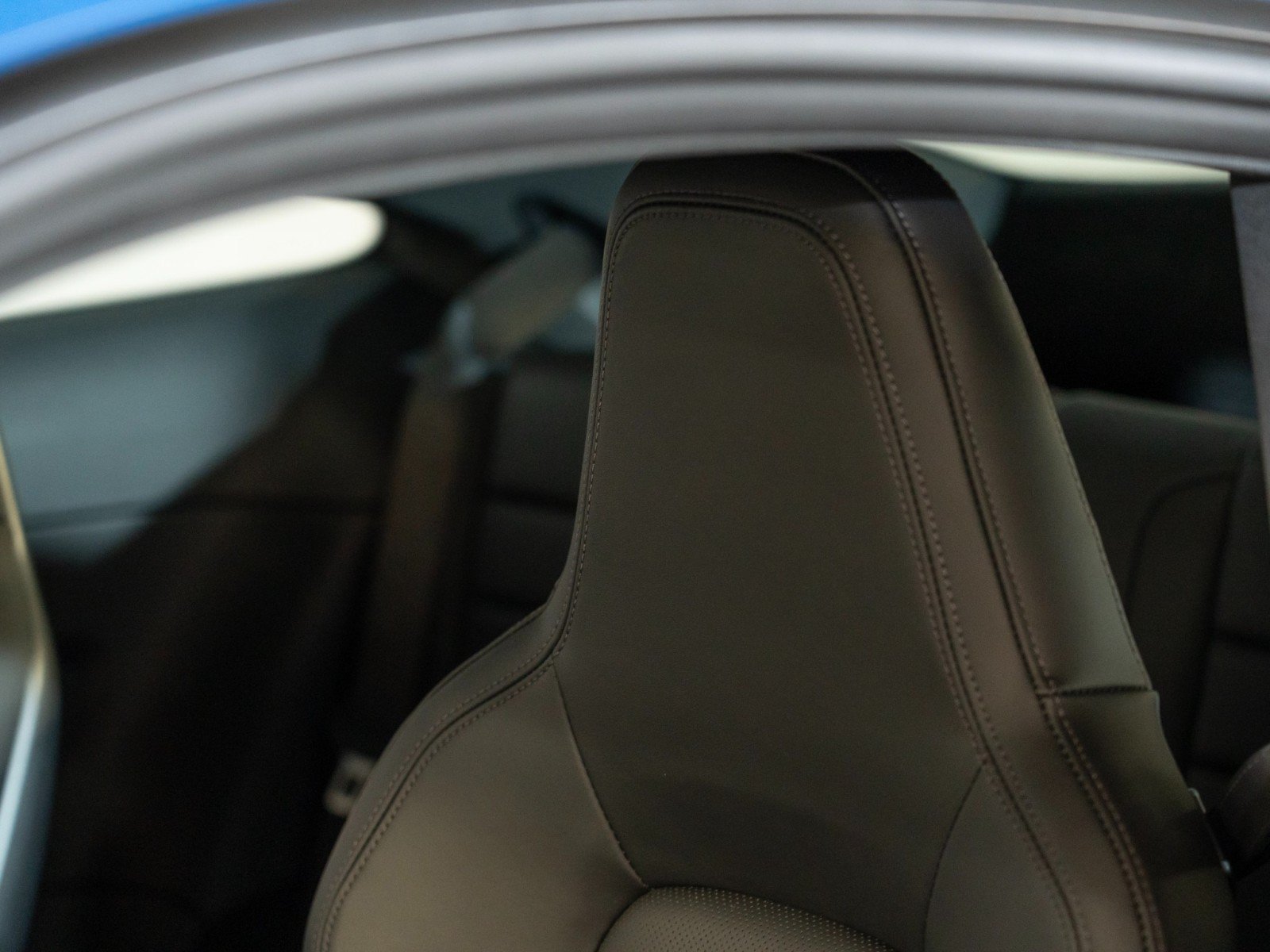 Certified 2025 Porsche 911 Carrera S RWD image 24