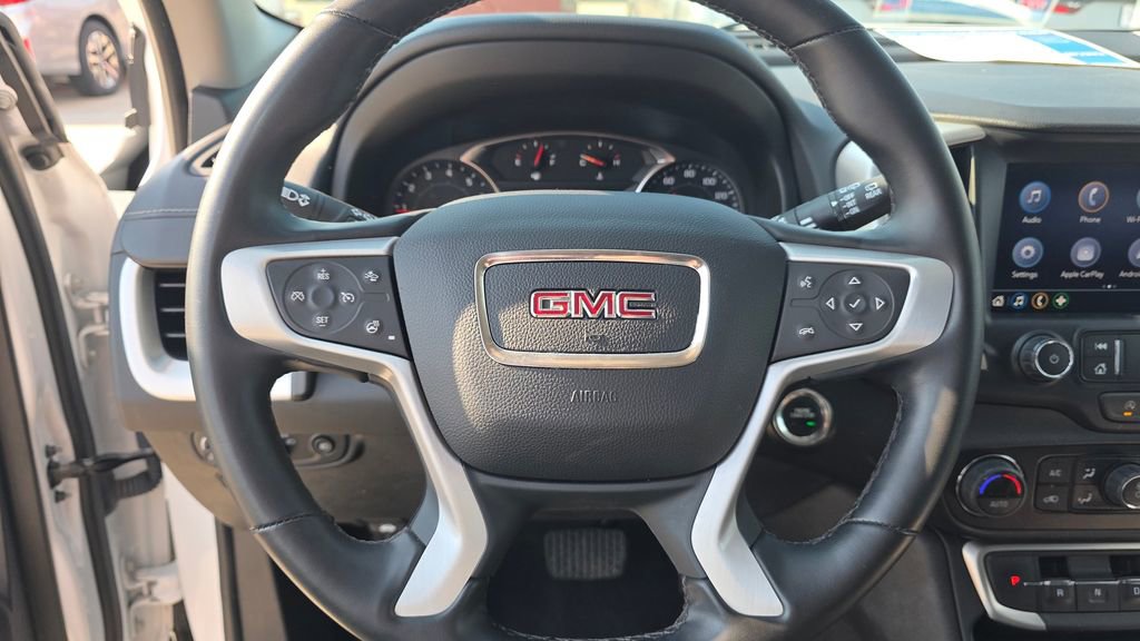 Used 2024 GMC Terrain SLT image 14
