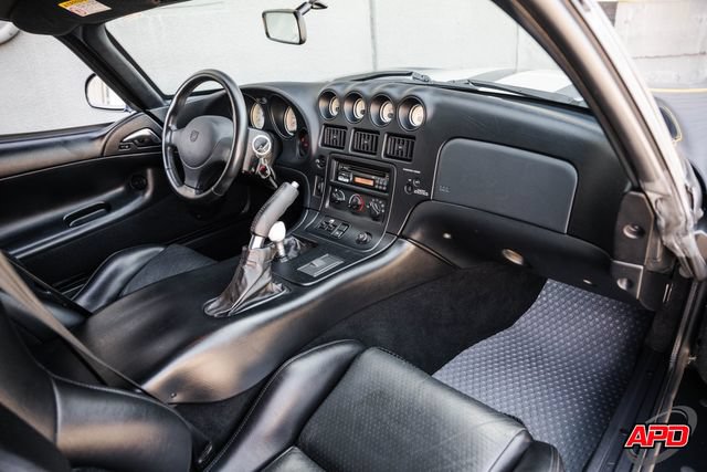 Used 2000 Dodge Viper GTS RWD image 22